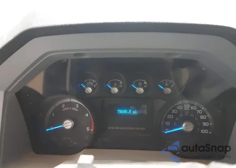 2011 Ford F-250 Xl z USA, uszkodzony, nr VIN 1FT7X2BT5BEA57846